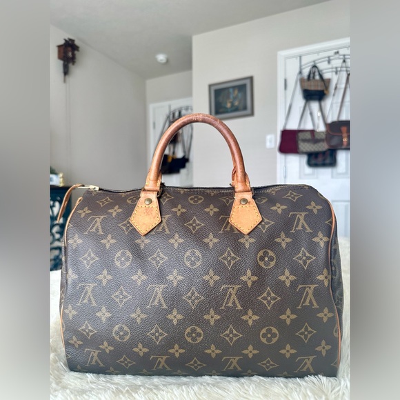 Louis Vuitton Monogram Speedy 30 - Picture 2 of 16